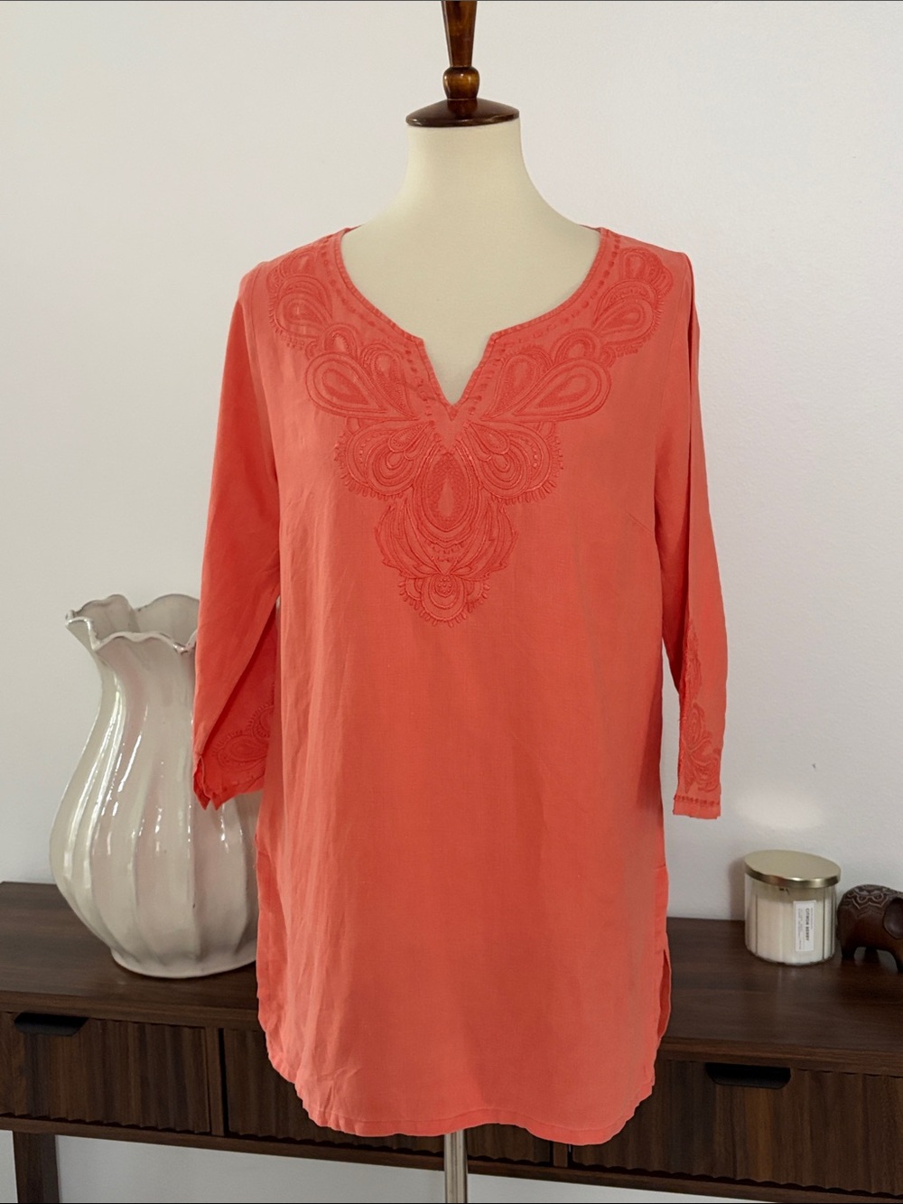 Tommy‎ Bahama Coral Embroidered Split-Neck Tunic - 100% Linen